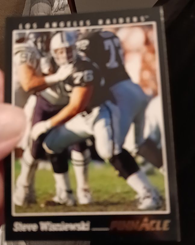 1993 Pinnacle Football Steve Wisniewski — front