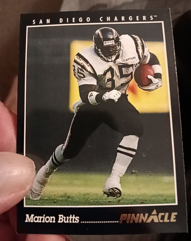 1993 Pinnacle Football Marion Butts — front