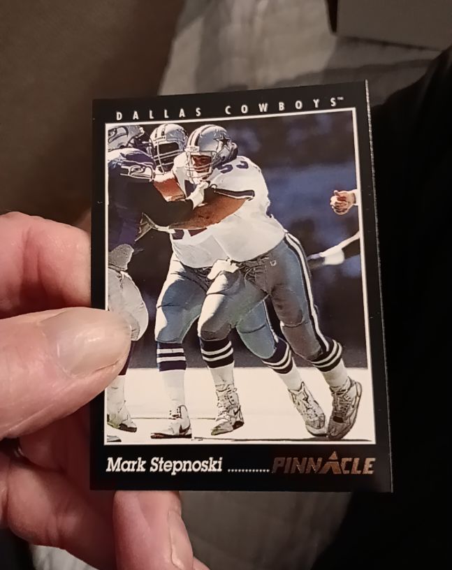 1993 Pinnacle Football Mark Stepnoski — front