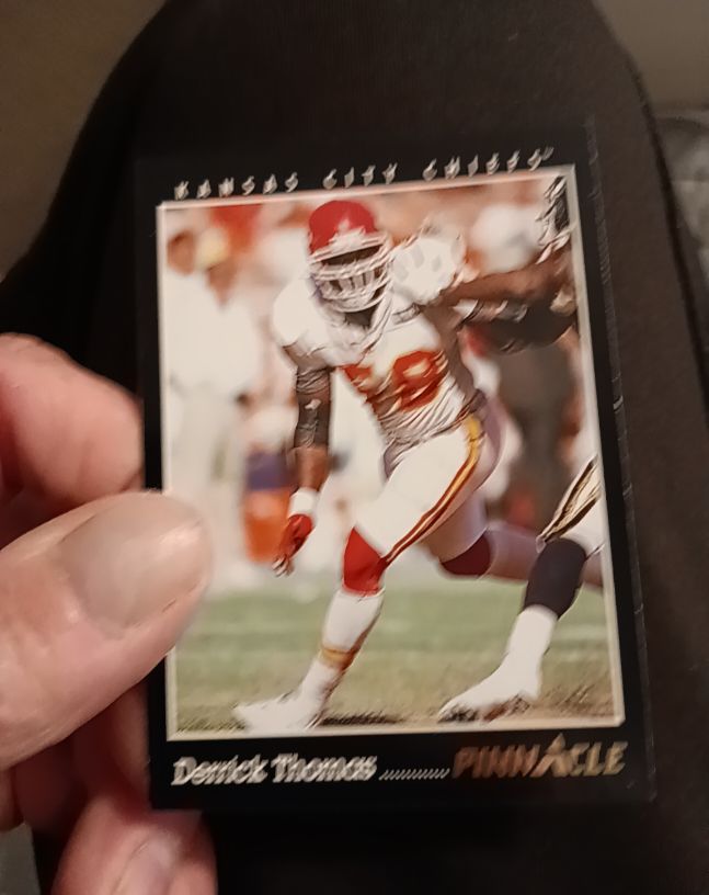1993 Pinnacle Derrick Thomas #unknown — front
