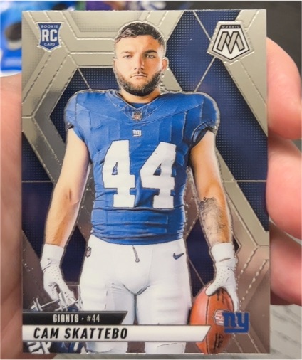 2025 Panini Mosaic #271 Cam Skattebo Rookie Variation — front