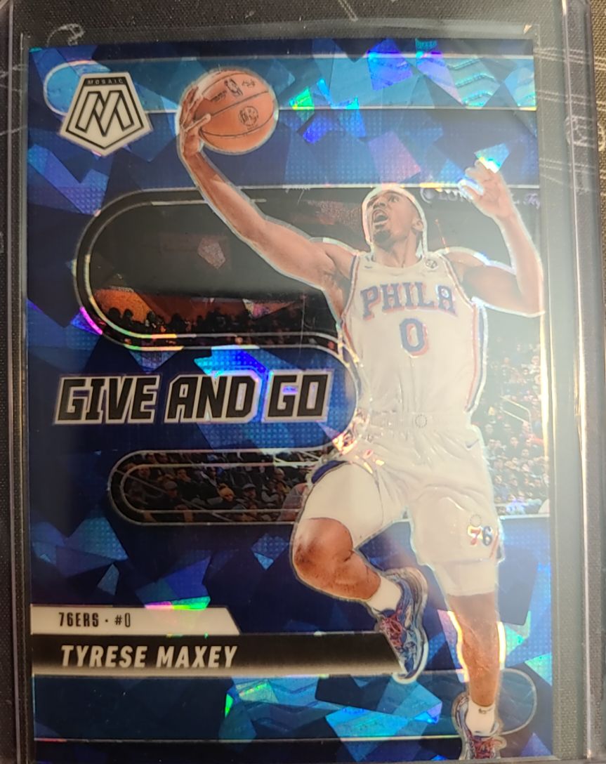 2024-25 Panini Mosaic #12 Tyrese Maxey Give and Go Green Mosaic Philadelphia 76ers — front