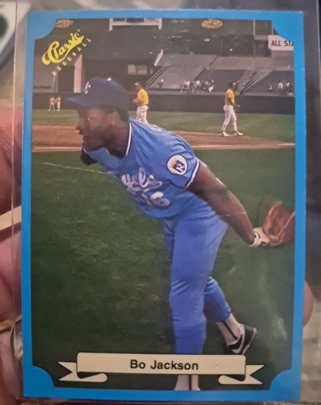 1988 Classic Blue #208 Bo Jackson — front