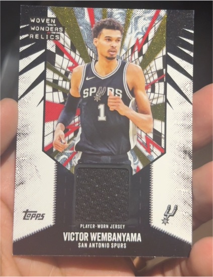 2025-26 Topps Basketball Woven Wonders Relics #WW-VW Victor Wembanyama — front