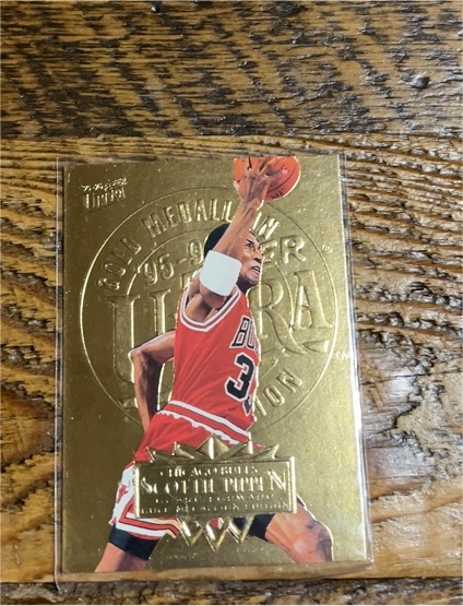1995-96 Fleer Ultra Gold Medallion Edition #28 Scottie Pippen — front