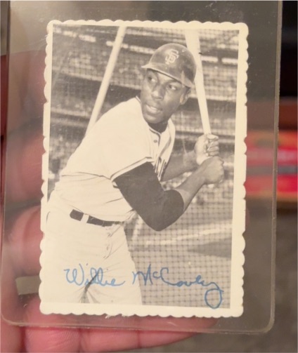 1969 Topps Deckle Edge #31 Willie McCovey — front