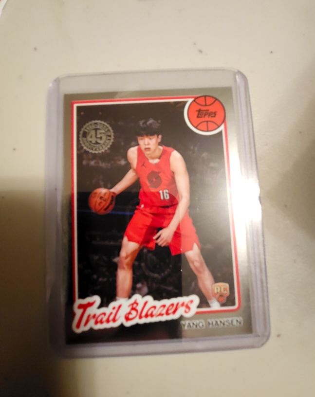 2025-26 Topps #80BK-62 Yang Hansen — front