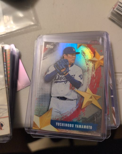 2025 Topps Series 2 Stars of MLB #SMLB-43 Yoshinobu Yamamoto — front