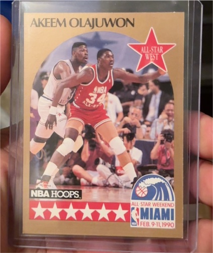 1990-91 NBA Hoops #23 Akeem Olajuwon — front