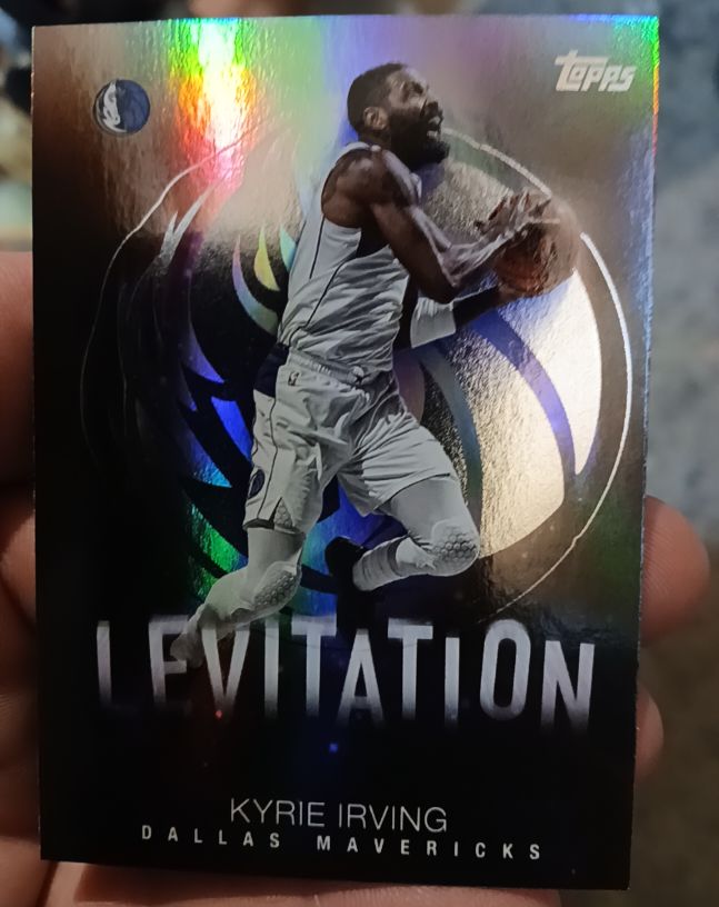 2025-26 Topps #L-14 Kyrie Irving Levitation — front