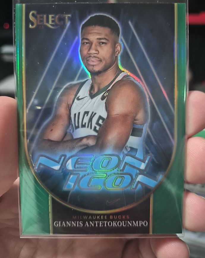 2023-24 Panini Select #1 Giannis Antetokounmpo Neon Icon Green Prizm — front