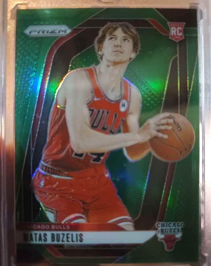 2024-25 Panini Prizm #252 Matas Buzelis — front