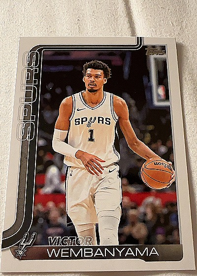 2025-26 Topps #195 Victor Wembanyama — front