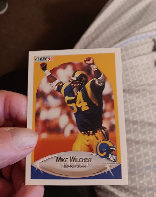 1990 Fleer #46 Mike Wilcher — front