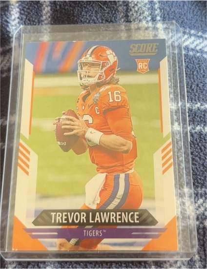 2021 Panini Score #301 Trevor Lawrence Rookie Card — front