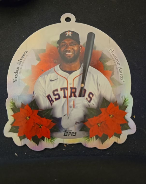 2025 Topps Holiday #OO-17 Yordan Alvarez — front