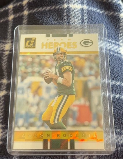 2017 Donruss Team Heroes #TH-AR Aaron Rodgers — front