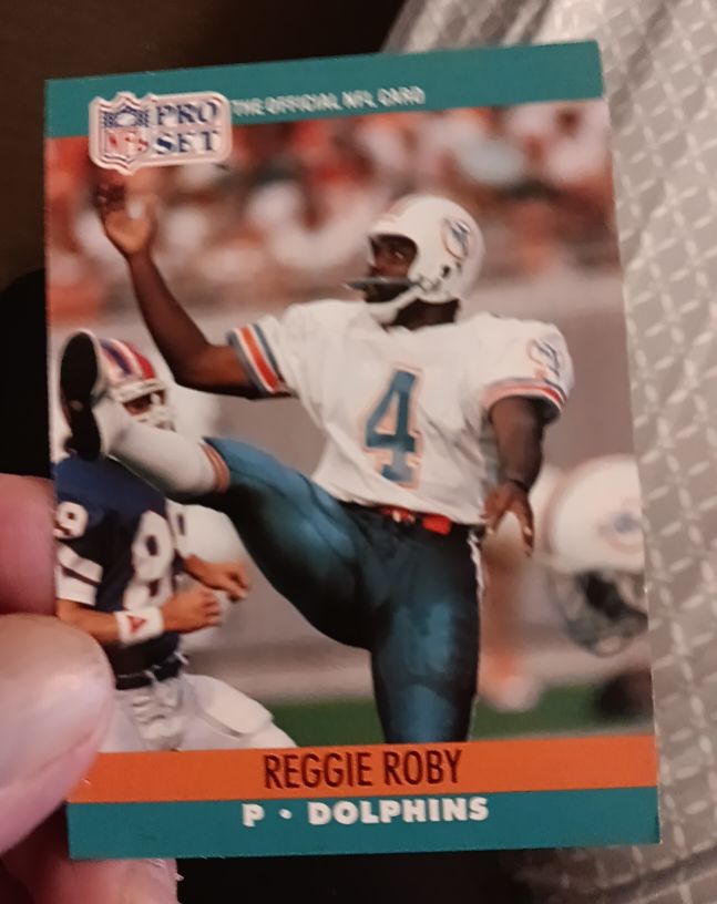 1990 Pro Set #563 Reggie Roby — front