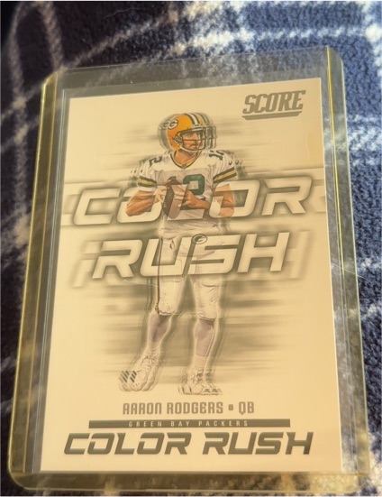2018 Panini Score Color Rush #5 Aaron Rodgers — front