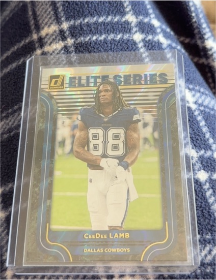 2022 Panini Donruss Elite Series #ES-16 CeeDee Lamb — front