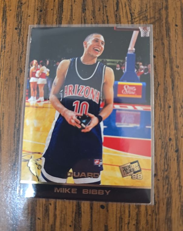 1998 Press Pass #45 Mike Bibby — front