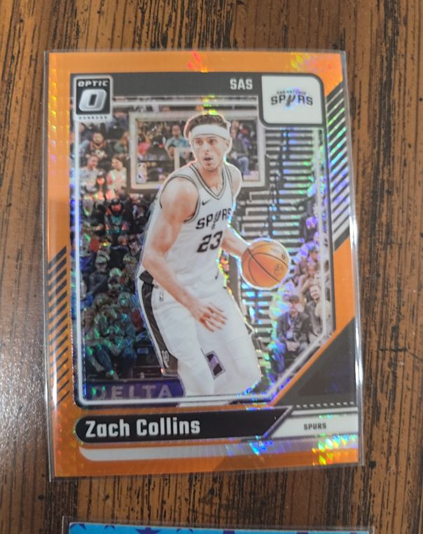 2024-25 Donruss Optic #204 Zach Collins — front