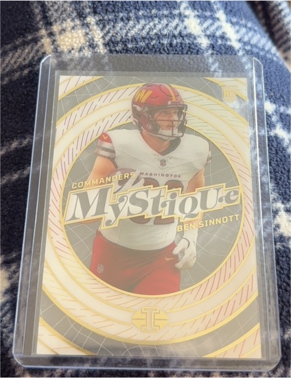 2024 Panini Illusions #34 Ben Sinnott Mystique — front