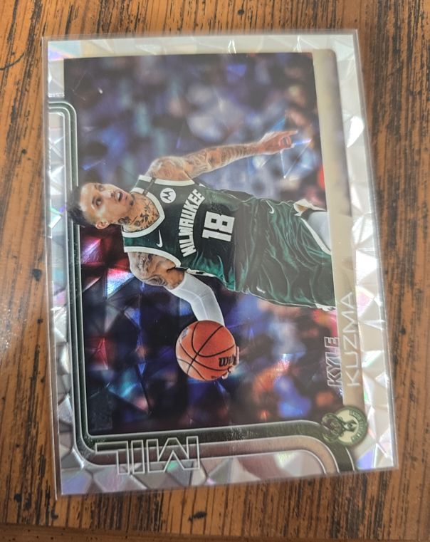 2025-26 Topps #56 Kyle Kuzma — front