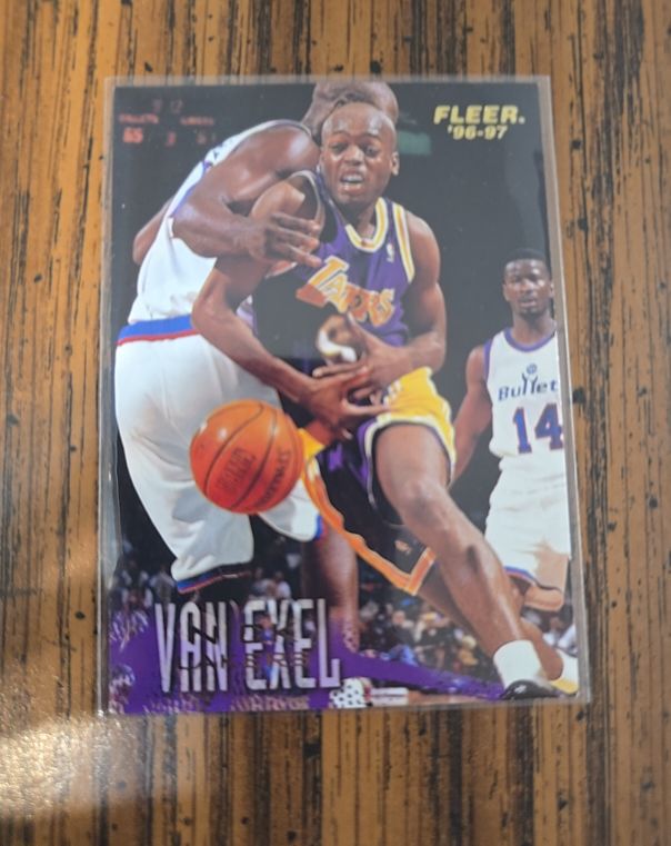 1996-97 Fleer #56 Nick Van Exel — front