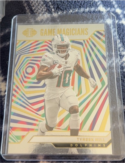2024 Panini Illusions #19 Tyreek Hill — front