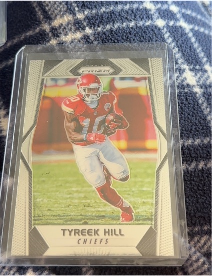 2017 Panini Prizm #105 Tyreek Hill — front