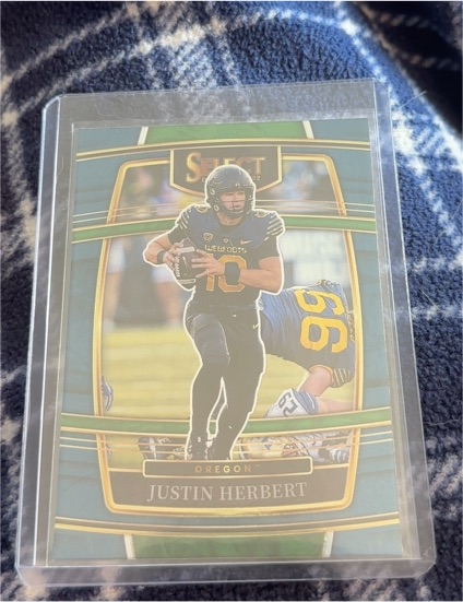 2022 Panini Select Draft Picks #38 Justin Herbert — front