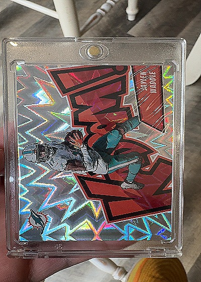 2023 Panini Absolute Kaboom! Horizontal #8 Jaylen Waddle — front