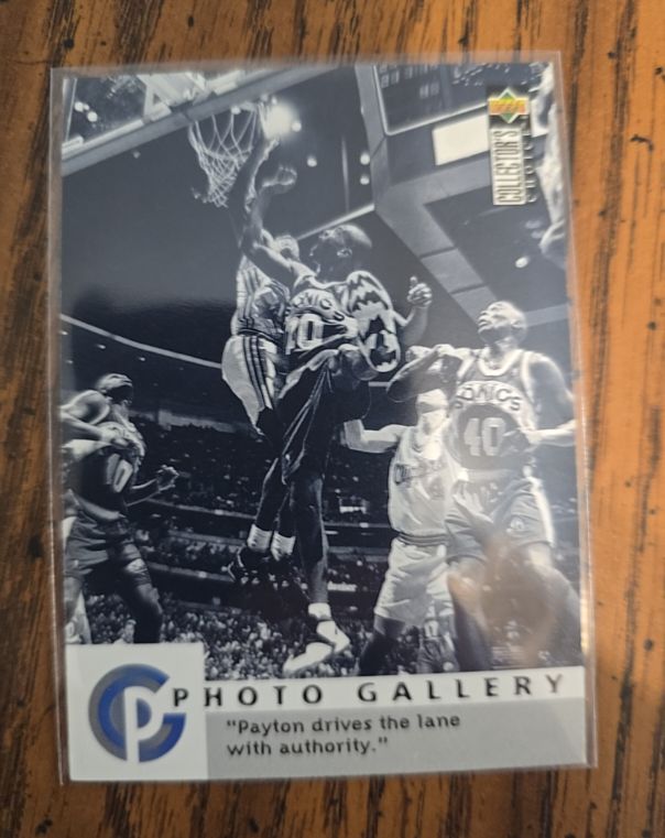 1995-96 Upper Deck Collector's Choice Photo Gallery #395 Gary Payton — front