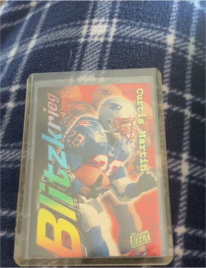 1997 Fleer Ultra Blitzkrieg Die-Cut #18 Chris Martin — front