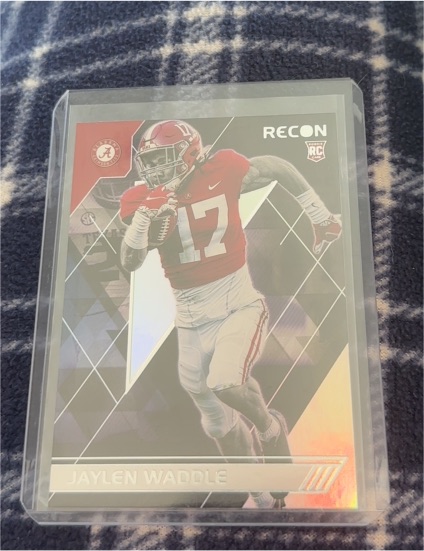 2021 Panini Chronicles Recon #138 Jaylen Waddle — front