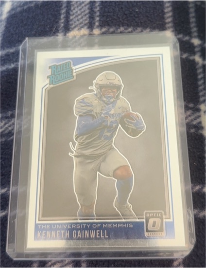 2021 Panini Chronicles Donruss Optic #221 Kenneth Gainwell Rated Rookie — front