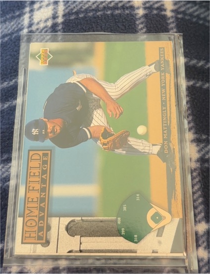 1994 Upper Deck #290 Don Mattingly — front