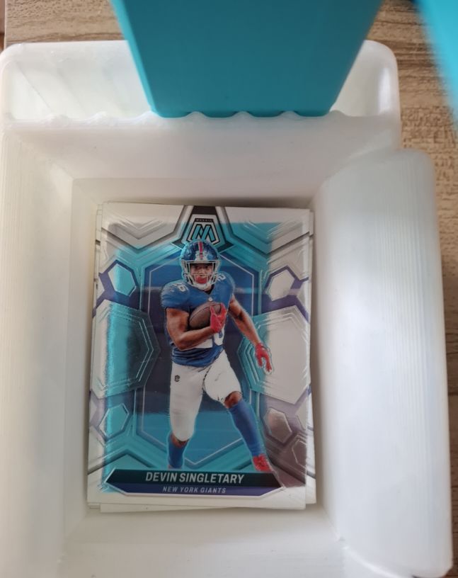 2024 Panini Mosaic Devin Singletary — front