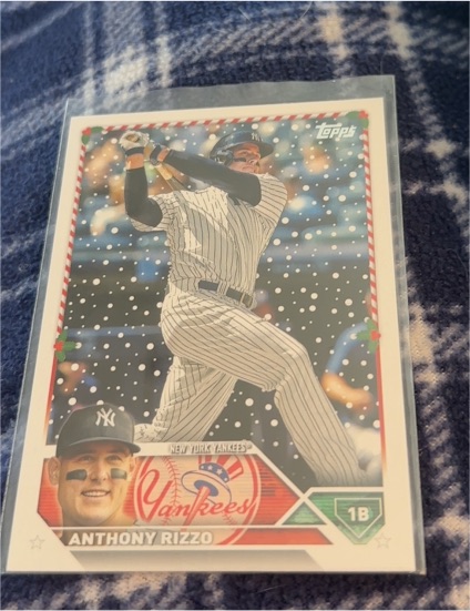 2023 Topps Holiday #H87 Anthony Rizzo — front