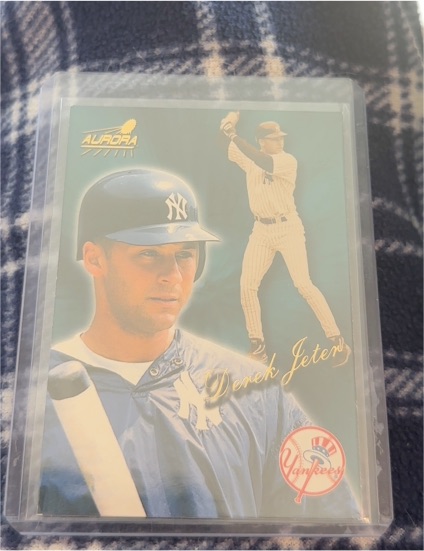 1999 Pacific Aurora #128 Derek Jeter — front