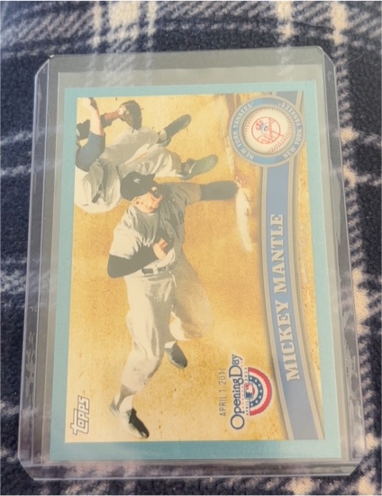2011 Topps Opening Day #7 Mickey Mantle — front