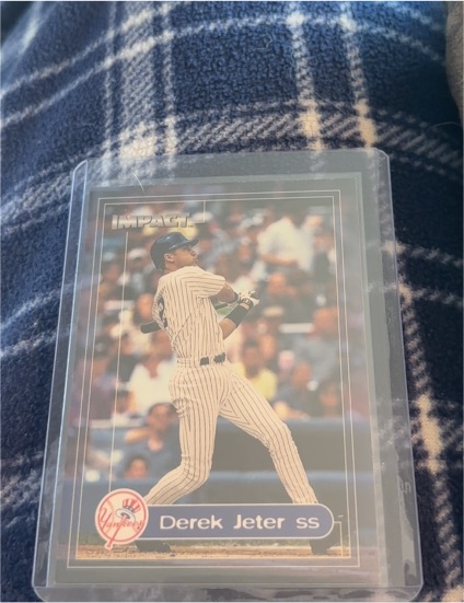 2000 Fleer Impact #115 Derek Jeter — front