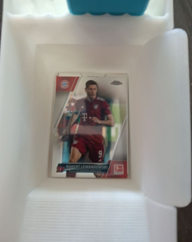 2021-22 Topps Chrome Bundesliga Soccer Robert Lewandowski Orange Refractor #83 — front