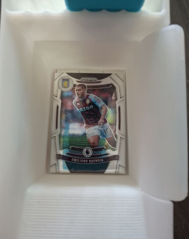 2021-22 Panini Prizm Premier League #10 Emiliano Buendia — front