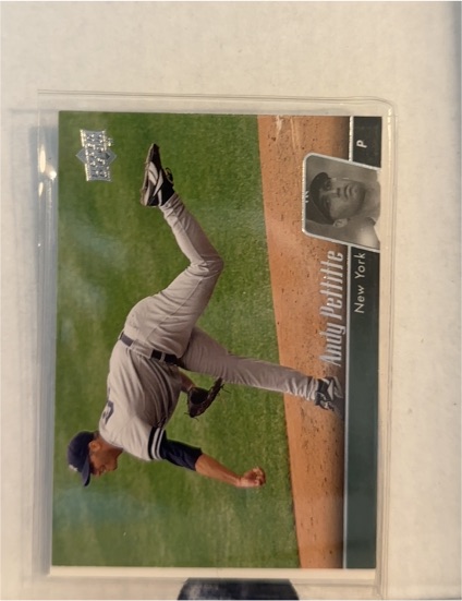 2010 Upper Deck #346 Andy Pettitte New York Yankees — front