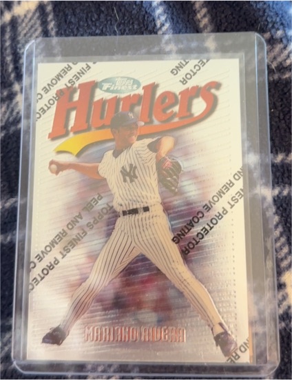 1997 Topps Finest Hurlers #Mariano Rivera — front