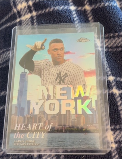 2022 Topps Chrome #HOC-13 Aaron Judge Heart of the City — front