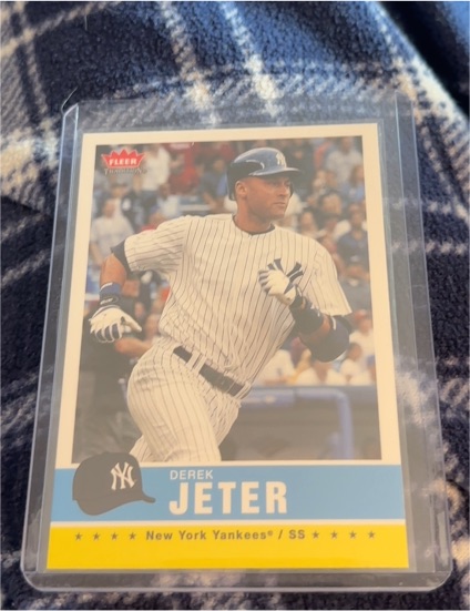 2006 Fleer Tradition #200 Derek Jeter — front