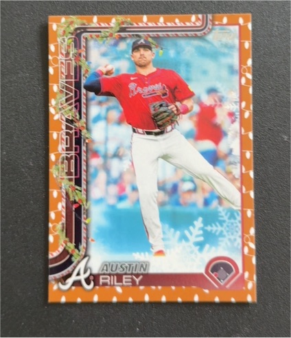 2025 Topps Holiday #H86 Austin Riley — front
